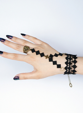 蒸汽大陆黑色方格蕾丝指环手链