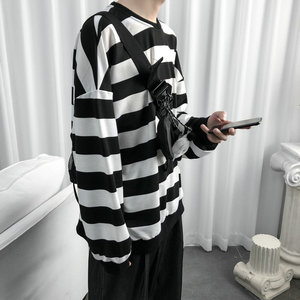 S6666-P40 网红港风条纹圆领卫衣男加肥加大码宽松内搭长袖外套图片