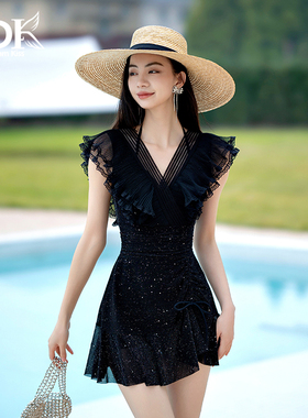 DK游泳衣女款2025新款高级感连体裙式遮肚显瘦保守大码泡温泉泳装