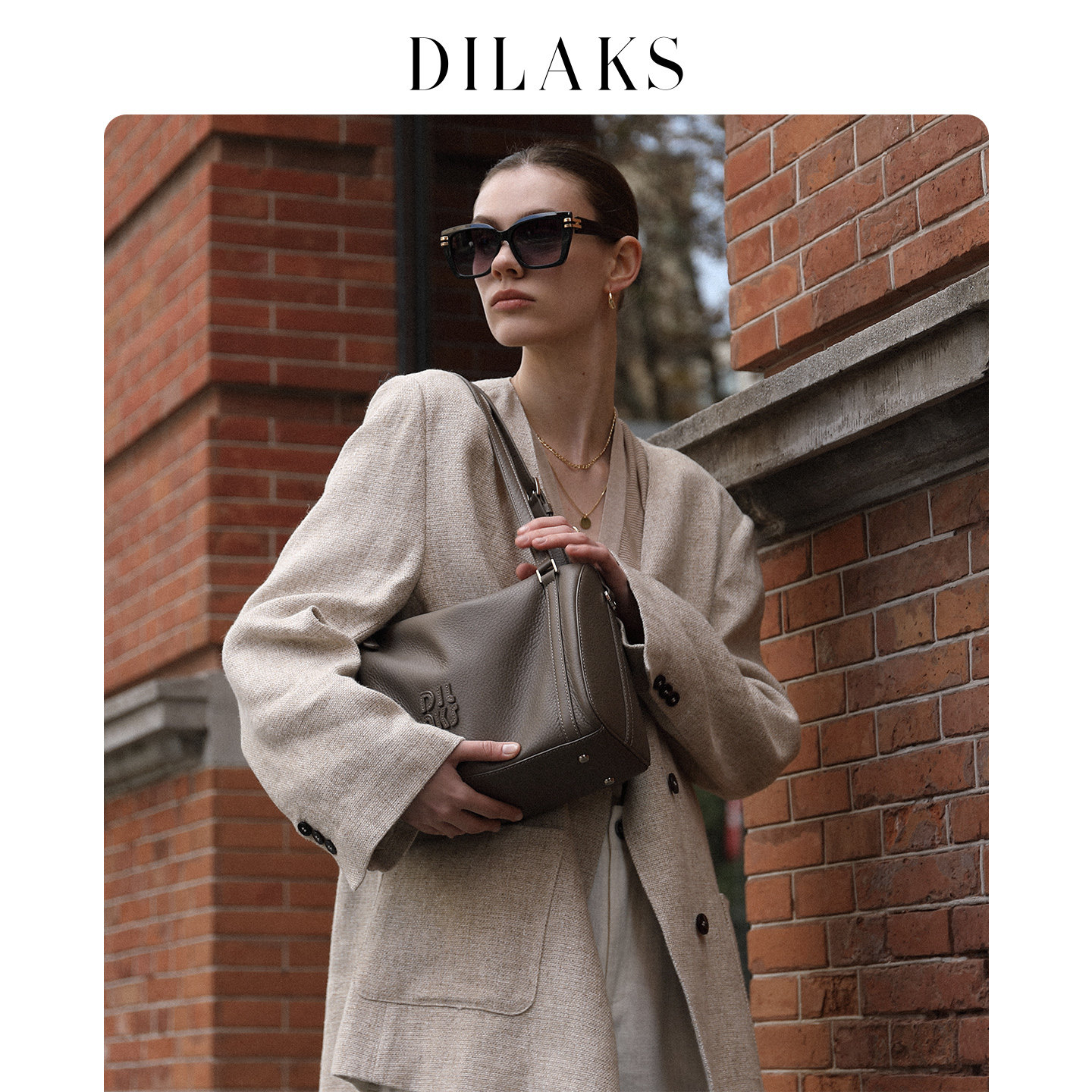 DILAKS迪莱克丝官方正品头层牛皮波士顿包大容量枕头包手提斜挎包