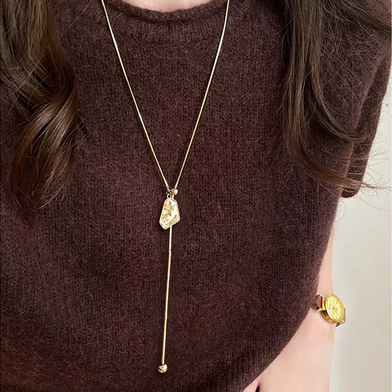 不规则几何吊坠项链女款2025新款长款毛衣链轻奢高级感小众锁骨链