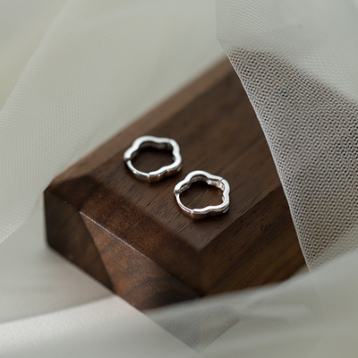 睡觉不用摘的耳钉女银色网红气质韩国耳扣耳圈小几何耳环2024爆款