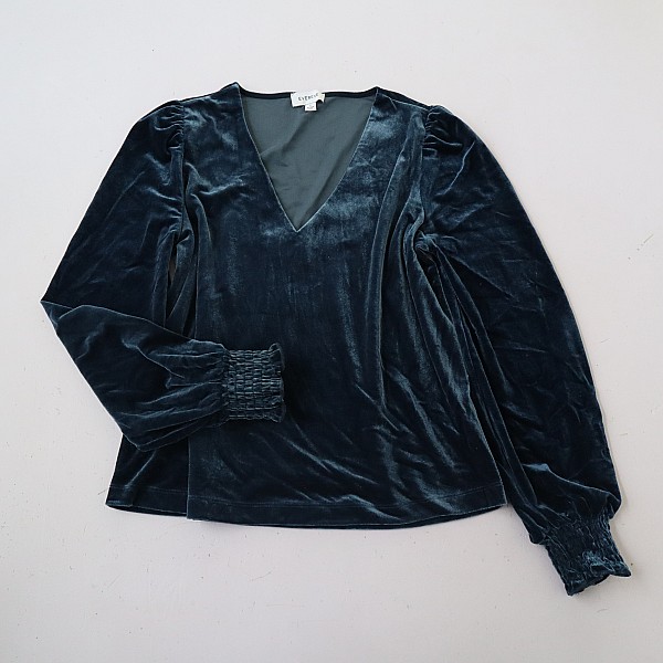 金丝绒V领长袖衬衫套头打底衫