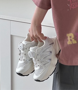 2025夏新款韩版货儿童潮牌UUS中大男女童旋转按钮镂空网运动凉鞋