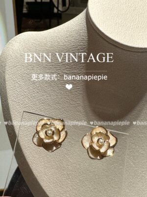 BNNVintage复古中古山茶花耳钉