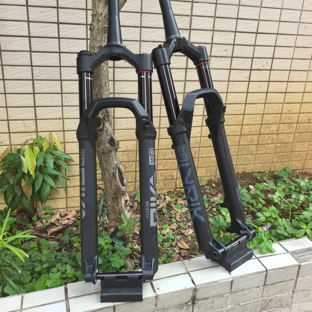 25款ROCKSHOX速联PIKE SELECT+山地气压避震前叉29寸110*15桶轴