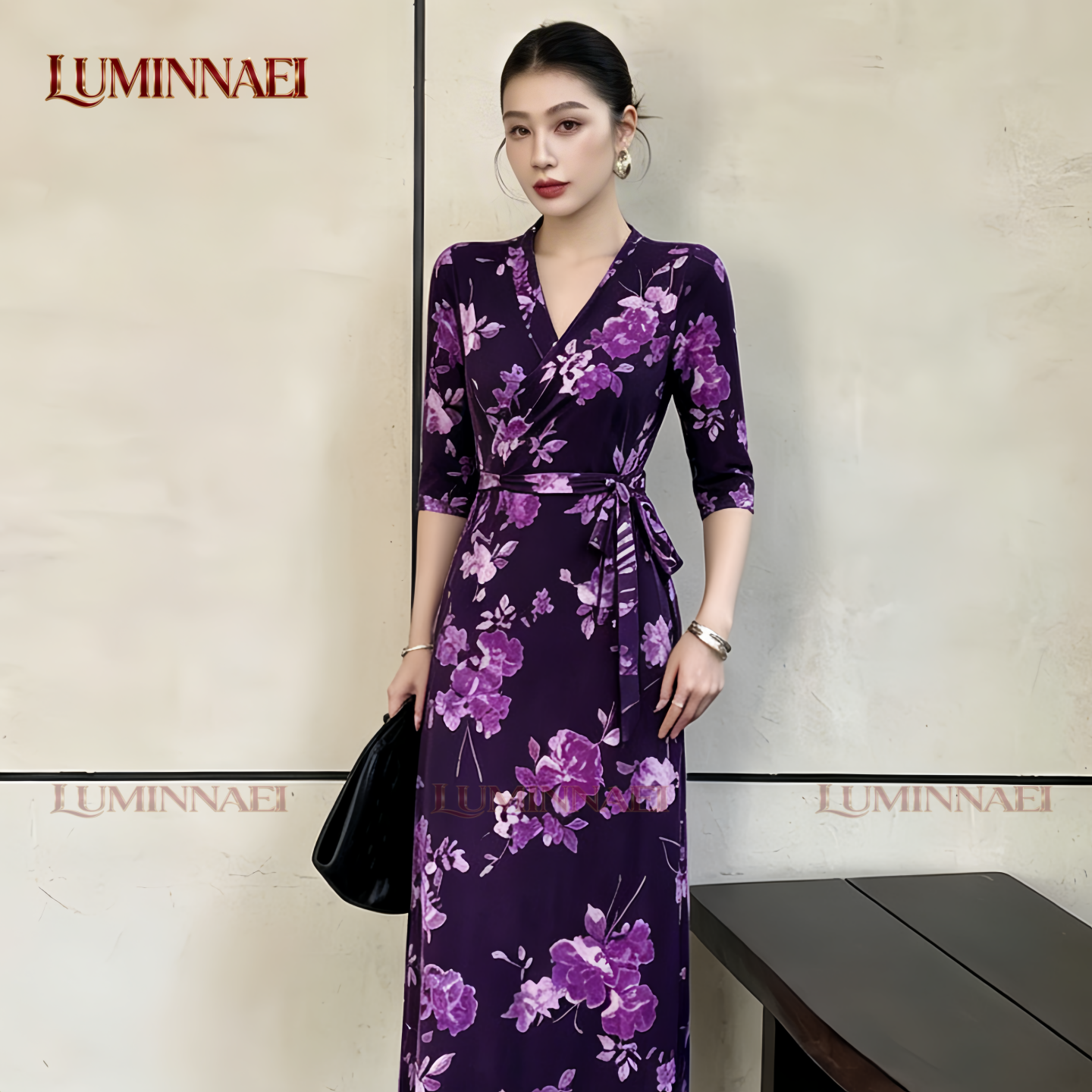 紫色印花连衣裙子女2026新款掐腰绑带裹身裙绝美不撞款早春碎花裙