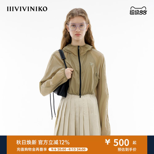 轻薄短款外套IIIVIVINIKO