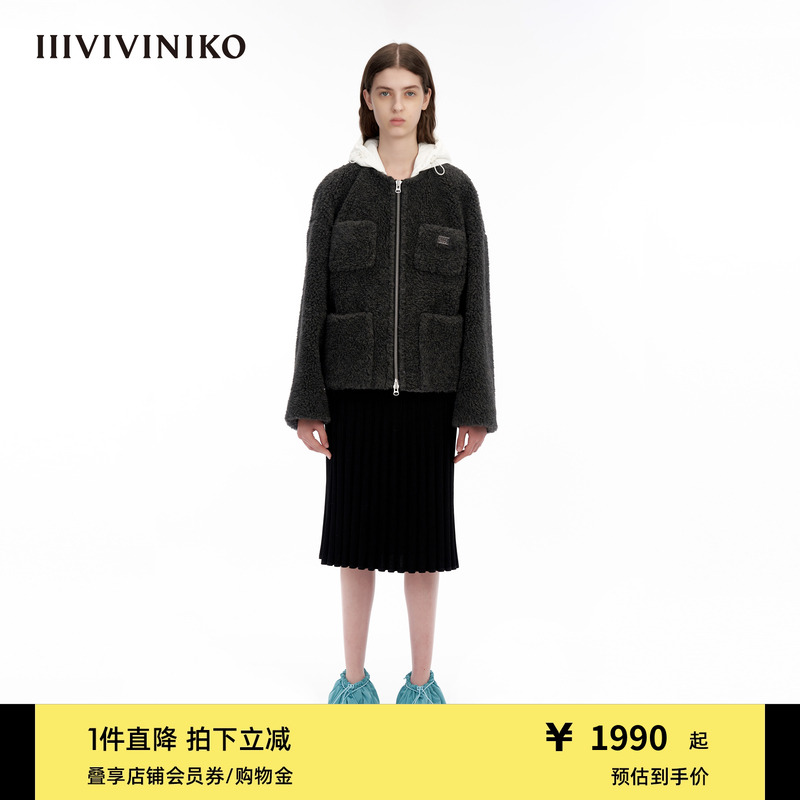 耗牛绒短大衣IIIVIVINIKO