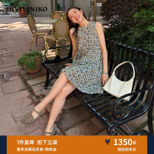 IIIVIVINIKO2026夏季新款清新碎花无袖A字连衣裙女M620619073E