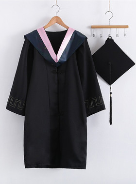 粉色文科毕业学士服学士服学院风