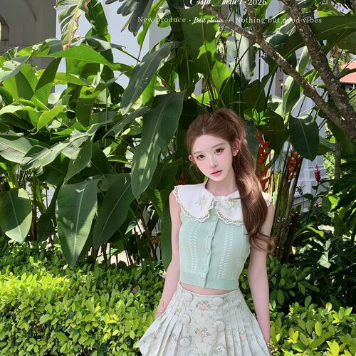 夏季甜美娃娃领冰麻刺绣两件套