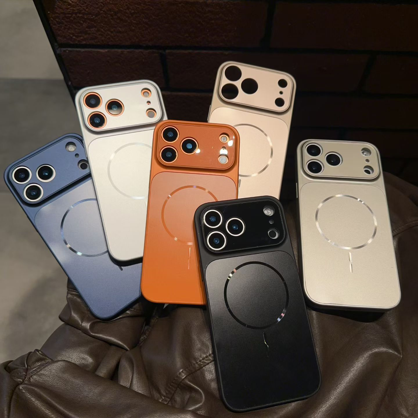 适用iPhone17promax磨砂磁吸手机壳苹果16小众15/14PRO全包护镜壳