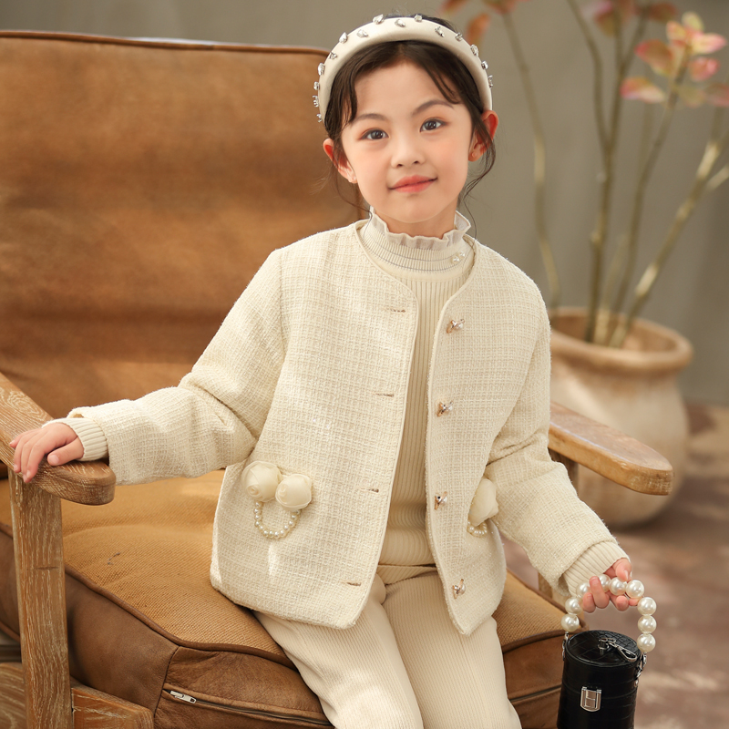 女童洋气外套2025冬季中大童编织毛呢小香风90白鸭绒米色羽绒外套