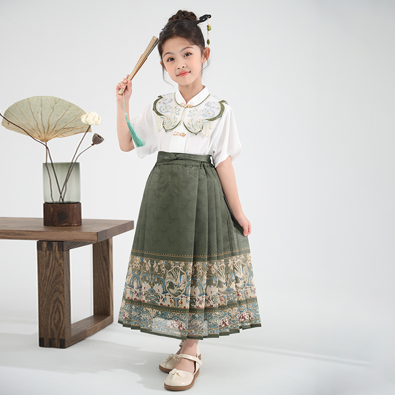 女童2024春夏新款马面裙汉服唐装非一片式中长款挺括飒气半身裙