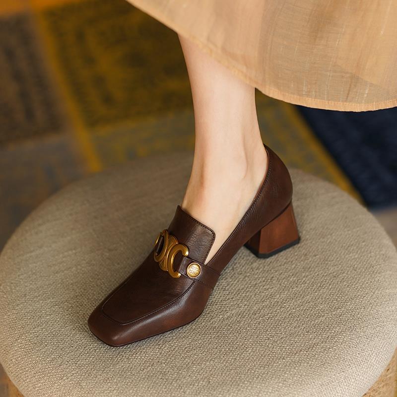 单鞋复古风金属软皮高跟女乐福鞋