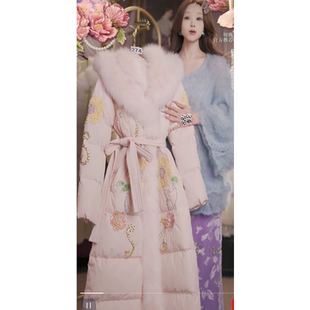 1204直播274高端双12抢先购洛可可粉花卉册刺绣羽绒服80 120