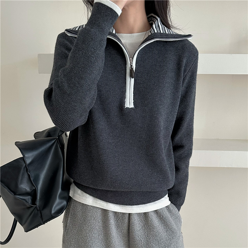 撞色拉链立领套头安迪绒毛衣