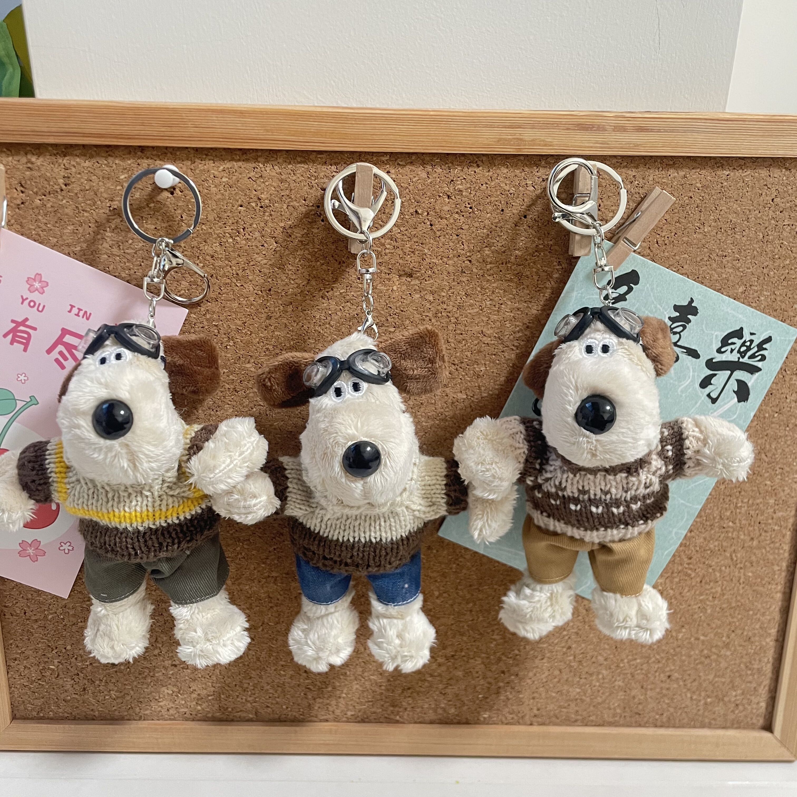 蝴蝶结黑白条小红书毛绒可爱包挂件钥匙扣掌门狗波点玩偶眼镜帽子