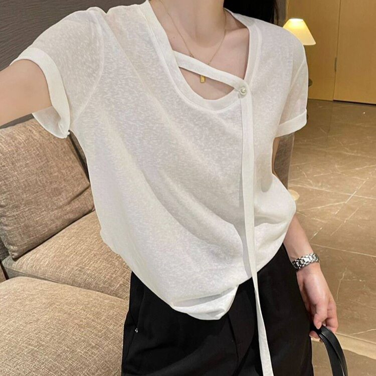 2026夏新款小心机V领减龄宽松显瘦上衣女圆领短袖T恤衫标准款潮
