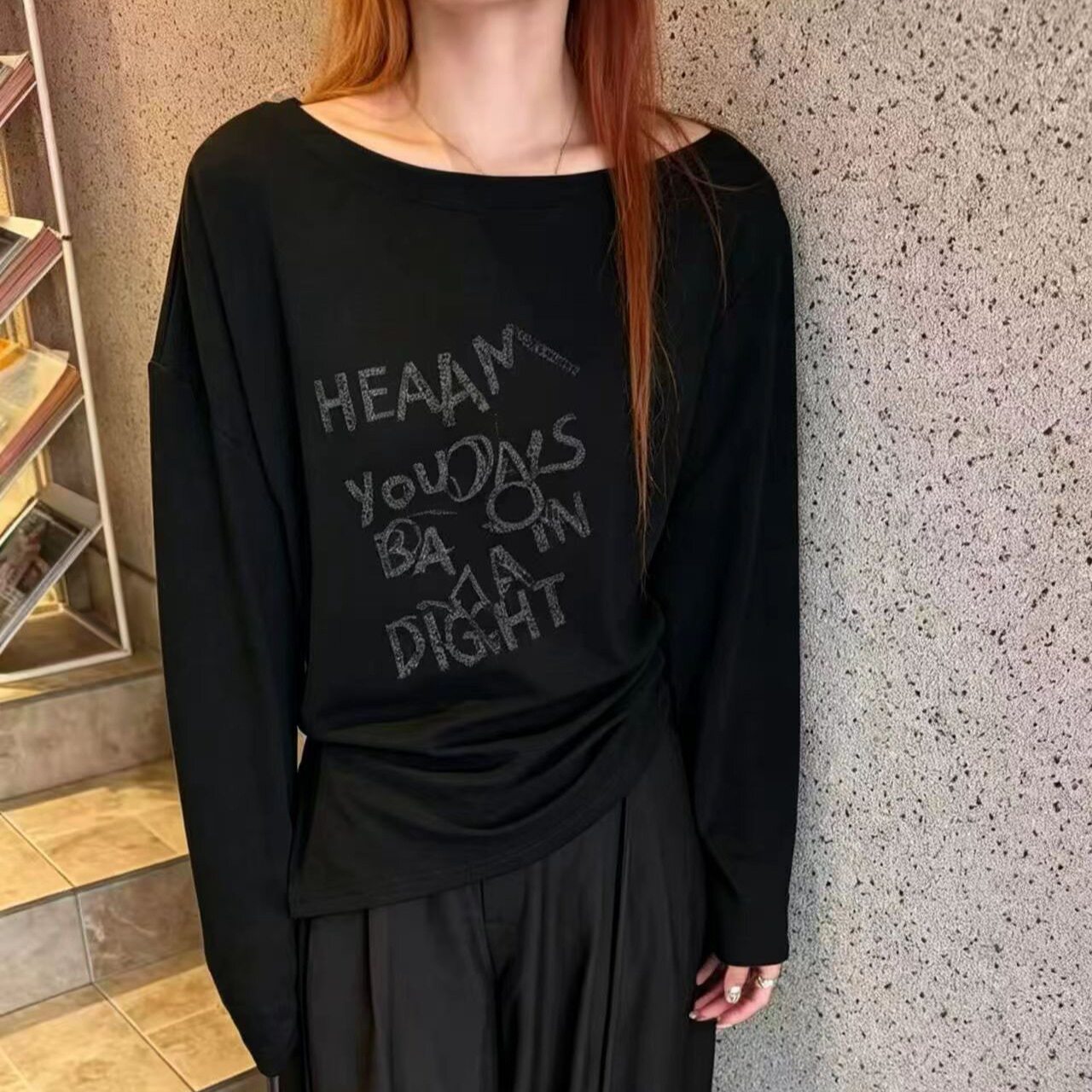 欧洲站2026早秋季新韩版时尚一字斜肩显瘦百搭字母印花长袖T恤女