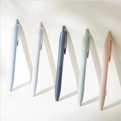 日本三菱中油笔柔和新色顺滑