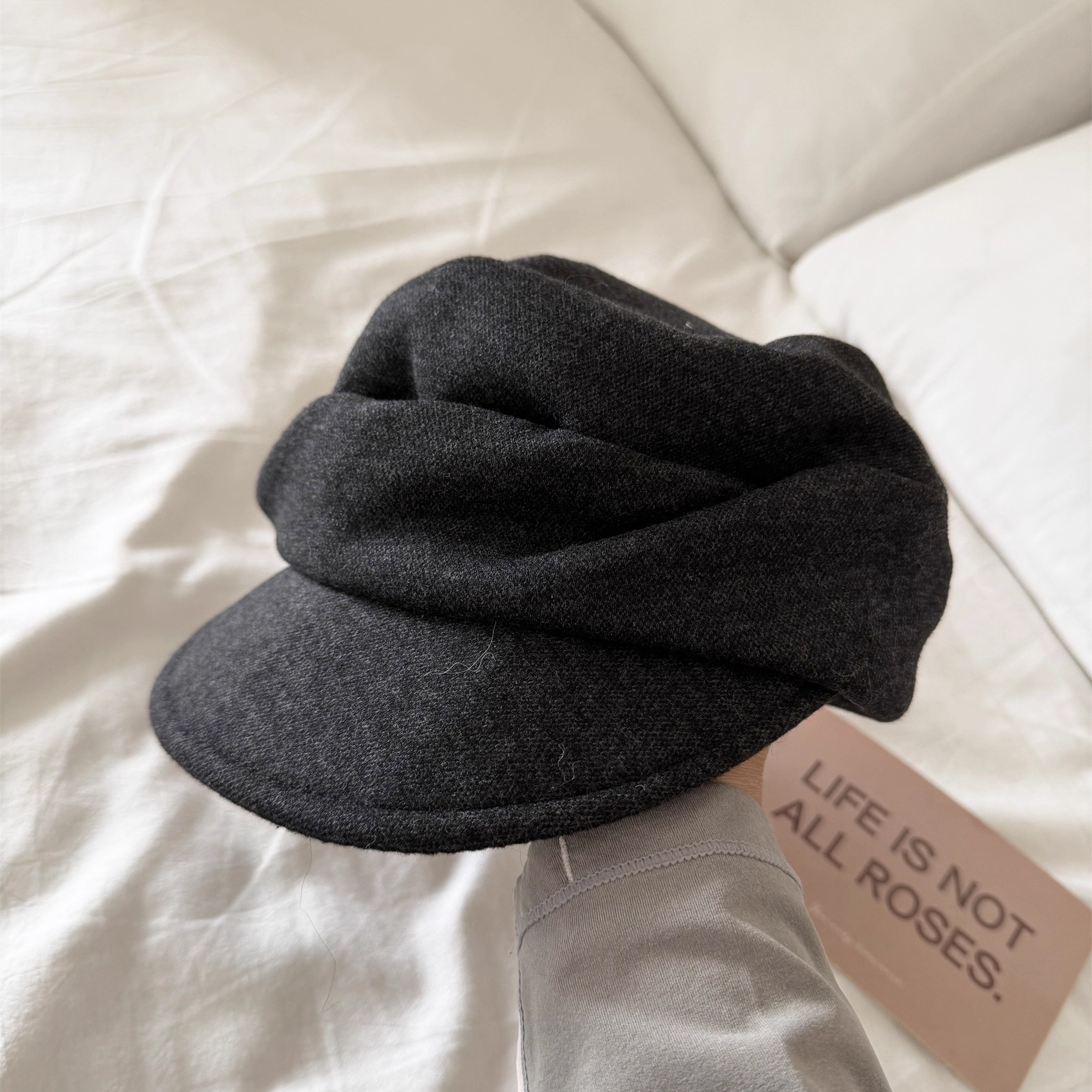 日系山本风褶皱混羊毛贝雷帽女秋冬复古百搭时髦马术帽鸭舌报童帽