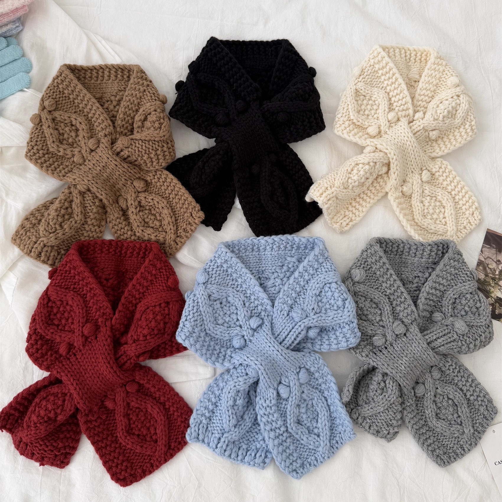 复古麻花针织交叉小围巾女秋冬新款韩系百搭毛线领巾短款护颈围脖