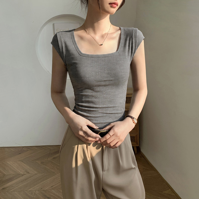 灰色方领针织吊带背心女2026新款夏修身设计感小飞袖外穿紧身上衣