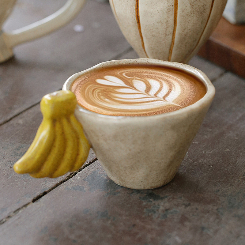 陶瓷手握杯子可爱高脚杯子