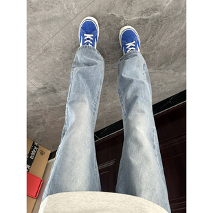 浅蓝色微喇牛仔裤男款早秋穿搭ootd显腿长裤子cleanfit弯刀直筒裤