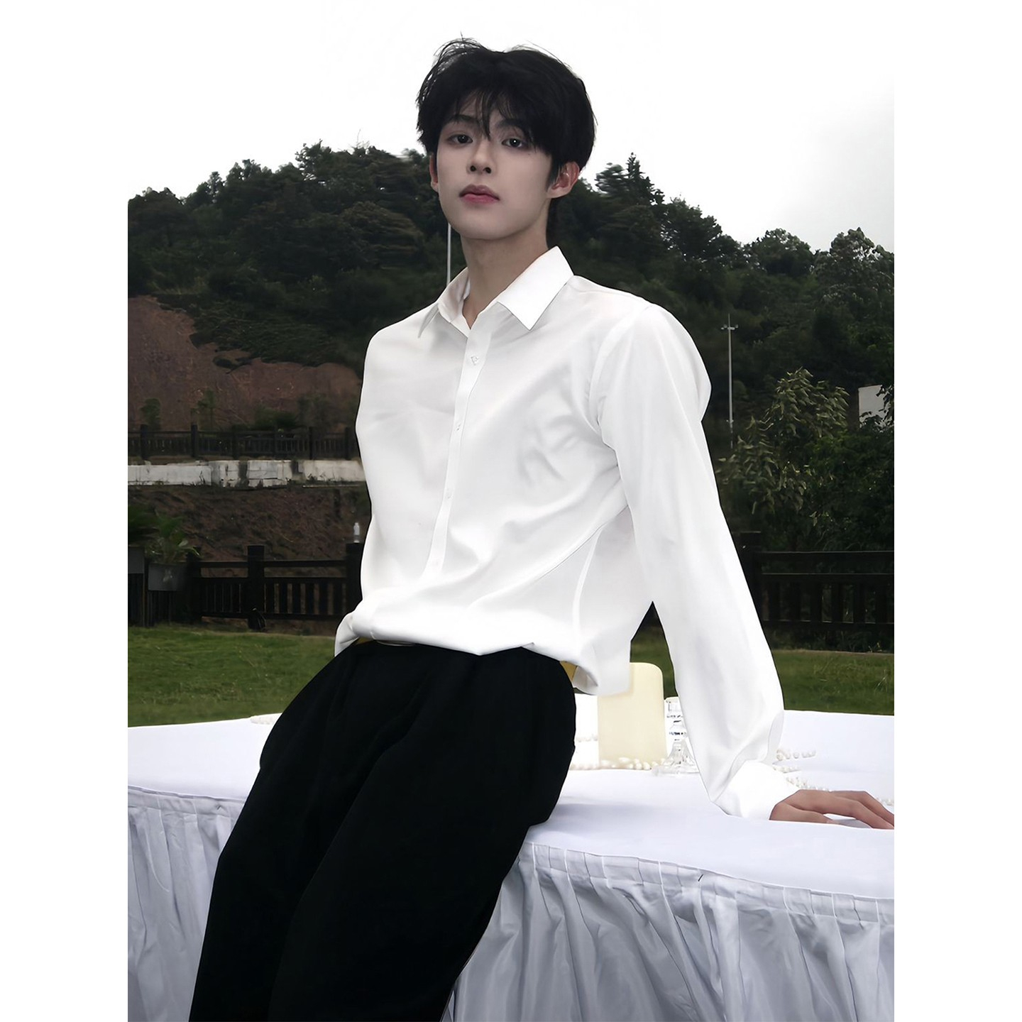 白色英伦雅痞风衬衫男款秋季