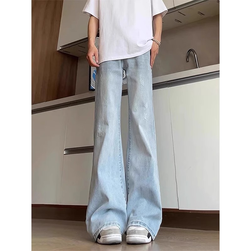 浅蓝色微喇叭牛仔裤男款直筒显瘦