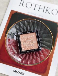 【两个包邮】高光拌饭!SLAY全场的满脸胶原蛋白!网红浮雕高光盘