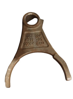 适应汽车吊吊车取力器拨叉QC65B变速箱取力器拨叉轴承