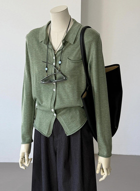 现货】一穿一个不吱声！2026早春绿色polo领卷边单口袋针织小开衫