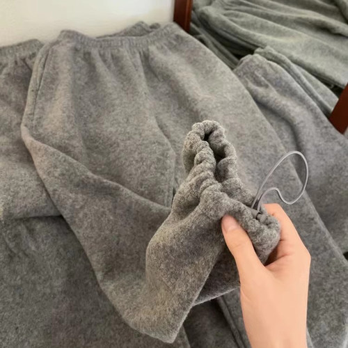 灰色束脚显瘦直筒裤子女2024秋季