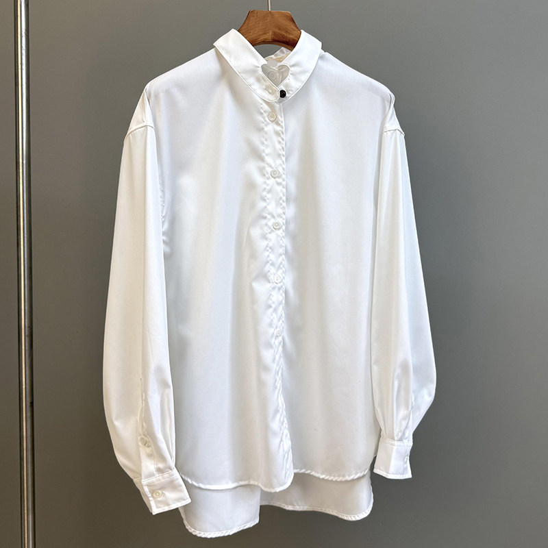 【佛播勒穿了都说好】白色丝绵爱心领单排扣衬衫春季不对称防晒衫