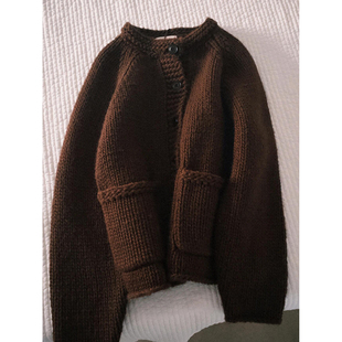 复古深棕色粗线单排扣毛衣外套冬季 厚款 宽松双口袋百搭针织衫 新款
