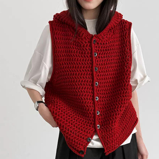爆火の款!红色粗棒针连帽镂空单排扣背心外套早春季百搭软糯马甲