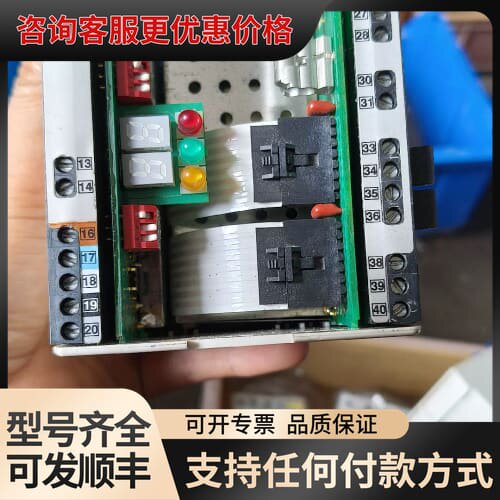 议价邦纳BANNER 光栅控制器，实物如图，好像是没有面板可维修