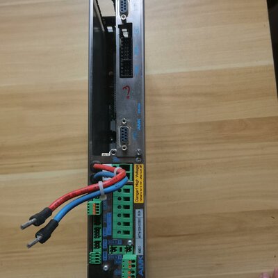 议价AMK伺服驱动器D-73230实物图可维修