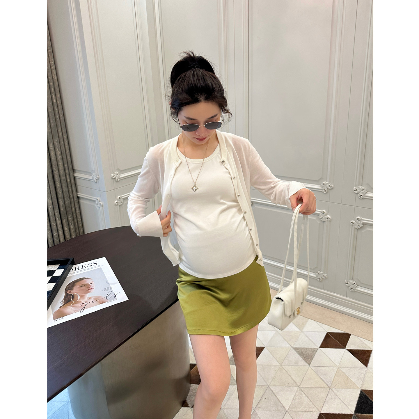 LeoMami孕妇装夏季冰感天丝针织开衫薄款空调房护肚简约气质外套