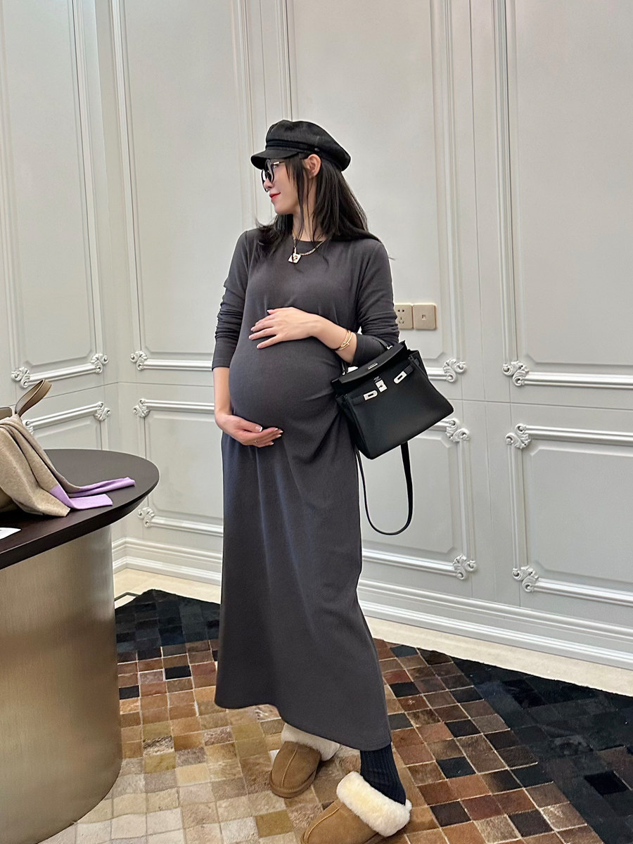 LeoMami孕妇装春秋设计感德绒褶皱连衣裙气质显瘦弹力内搭打底裙