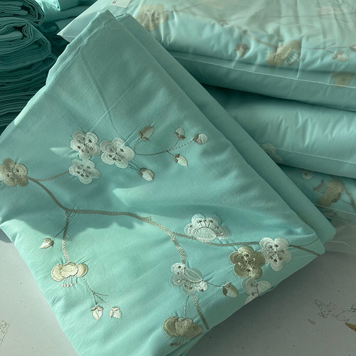 外贸尾货纯棉斜纹刺绣绣花被套