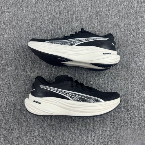 Puma舒适百搭碳板氮气科技跑步鞋