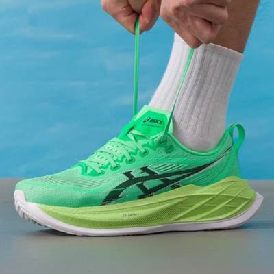 Asics/亚瑟士平跟回弹跑步鞋