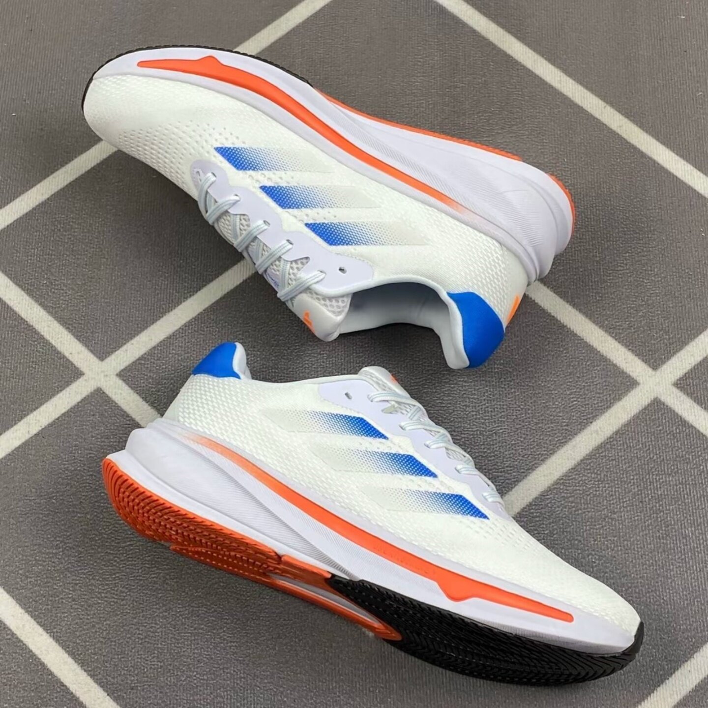 adidas Supernova Stride 防滑耐磨 舒适缓震网面织物慢跑跑步鞋