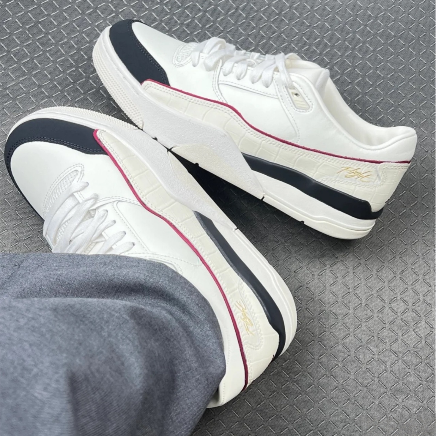 JordanFlightCourt篮球鞋