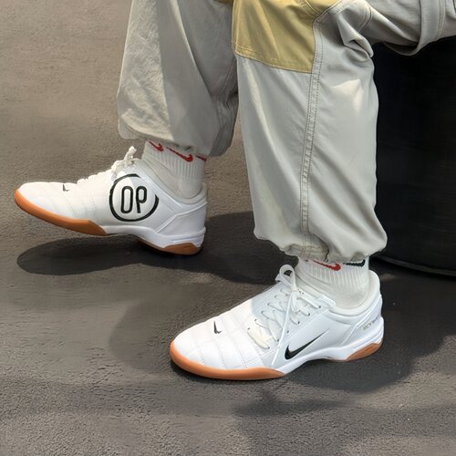 NikeTotal90IIIIC/IN足球鞋